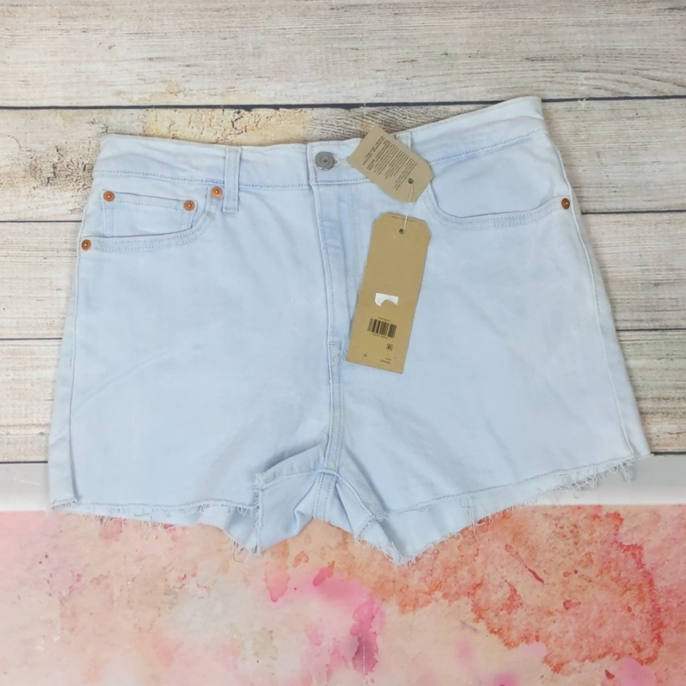 Levi's high rise shorts size 31